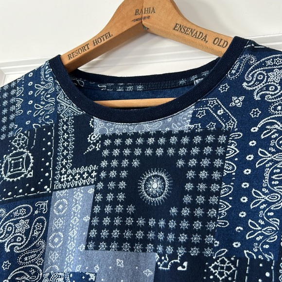 Lucky Brand Indigo Bandana Print Tee Shirt Men's XL - Picture 5 of 13